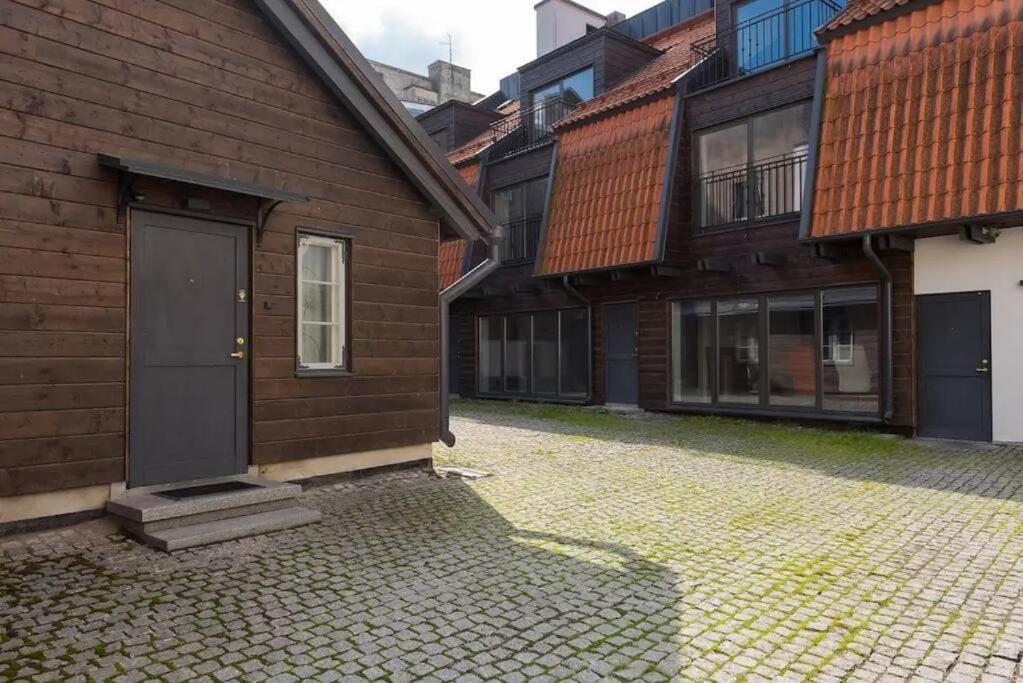 Cozy 3 Story House In Old Town Apartment Tallinn Exterior photo